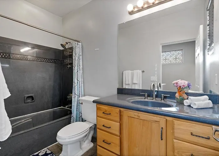 Сasa de vacaciones Serene Retreat With Pool & 3 Bed 3 Bath Tucson