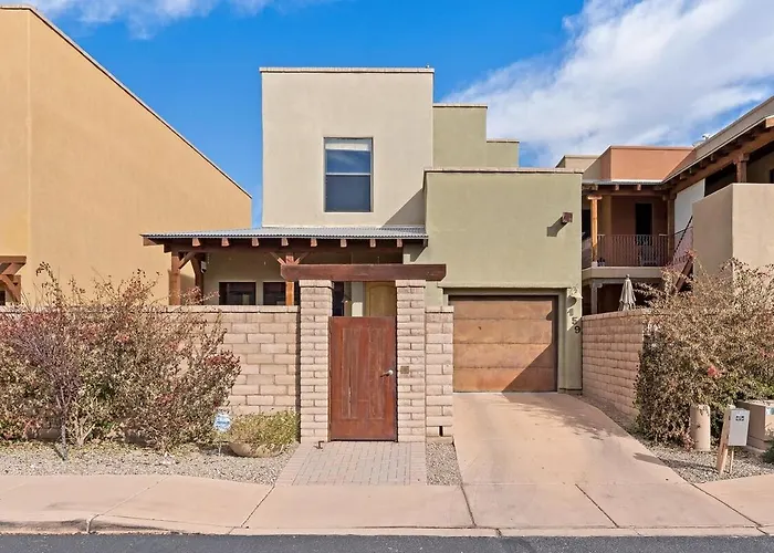 Serene Retreat With Pool & 3 Bed 3 Bath * Tucson