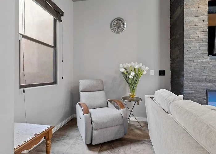 Сasa de vacaciones Serene Retreat With Pool & 3 Bed 3 Bath