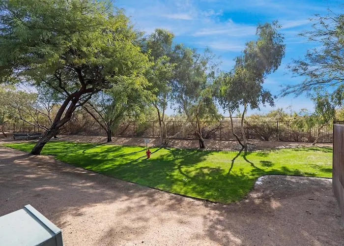 Serene Retreat With Pool & 3 Bed 3 Bath * Tucson